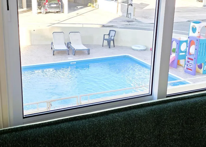 Appartement 2br With Pool & Free Wi-fi Larnaca