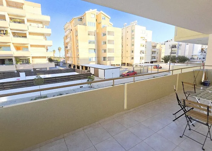 2br With Pool & Free Wi-fi *