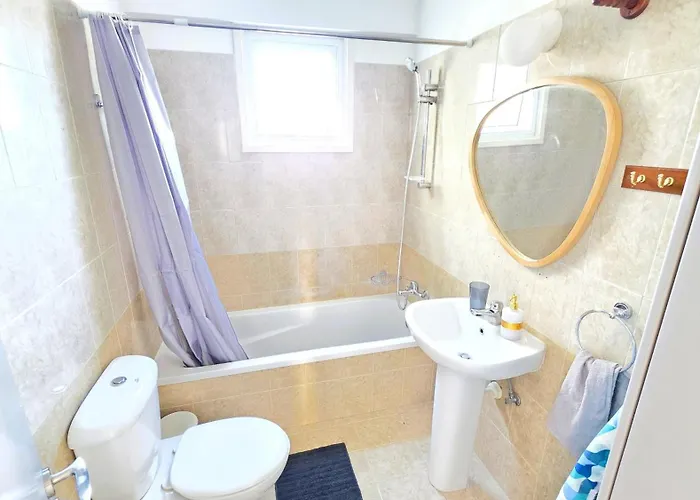 Appartement 2br With Pool & Free Wi-fi *