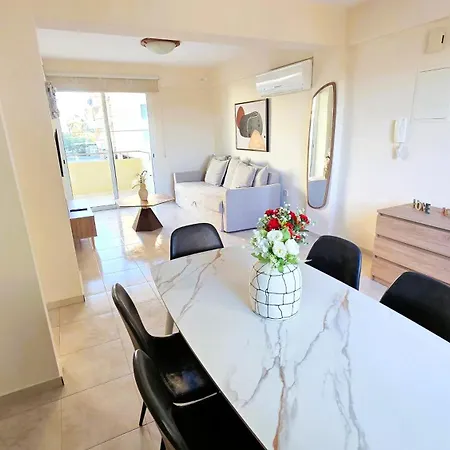 2br With Pool & Free Wi-fi Apartman *