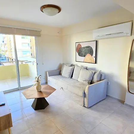 2br With Pool & Free Wi-fi Διαμέρισμα Λάρνακα