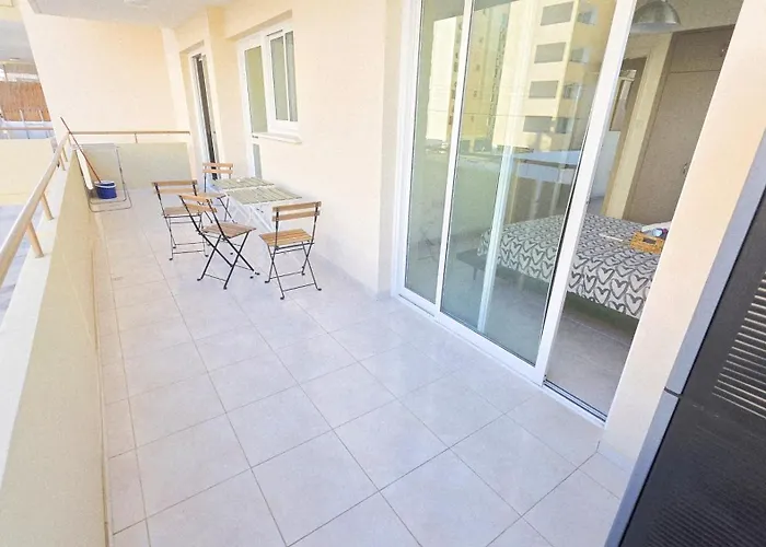 2br With Pool & Free Wi-fi Λάρνακα